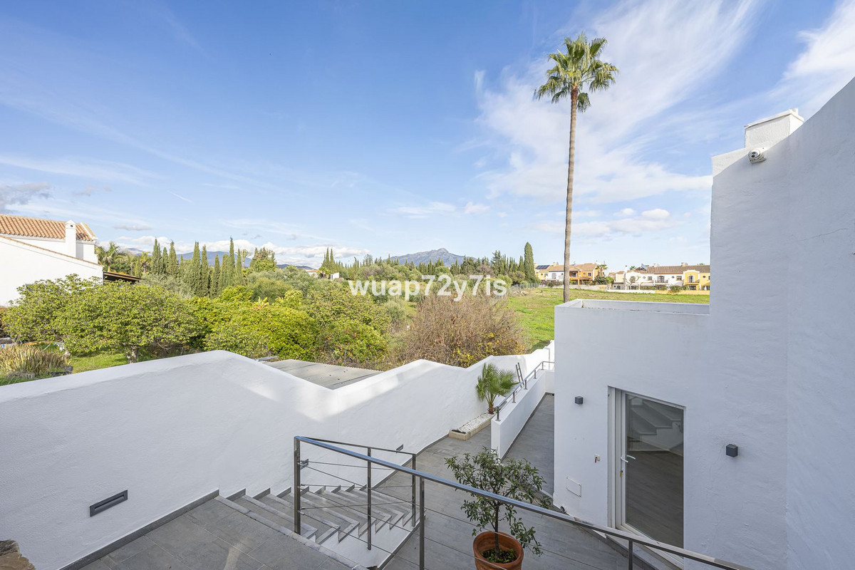 4 Bed Townhouse for sale in Guadalmina Alta Costa Del Sol, Málaga, Spain