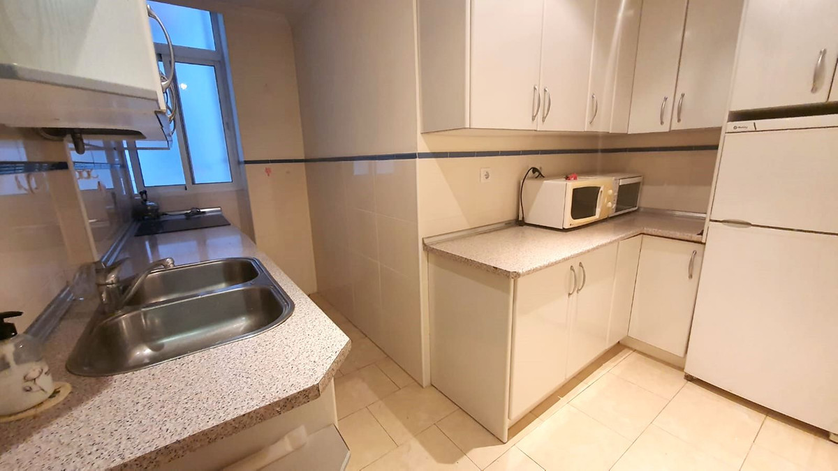 Se vende Apartamento Planta Media de 3 dormitorios en Costa Del Sol, Málaga, España