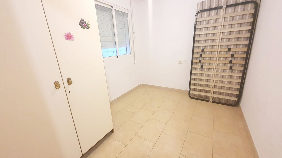 Se vende Apartamento Planta Media de 3 dormitorios en Costa Del Sol, Málaga, España