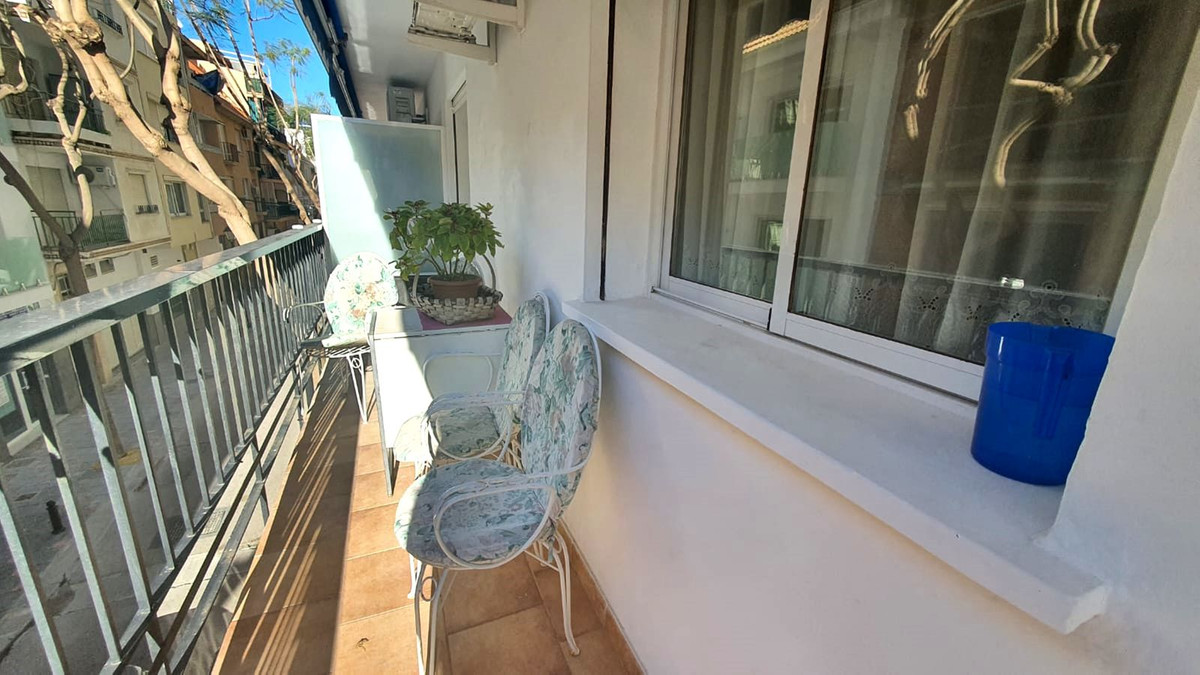 Se vende Apartamento Planta Media de 3 dormitorios en Costa Del Sol, Málaga, España