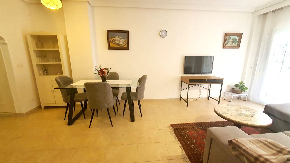 Se vende Apartamento Planta Media de 3 dormitorios en Costa Del Sol, Málaga, España