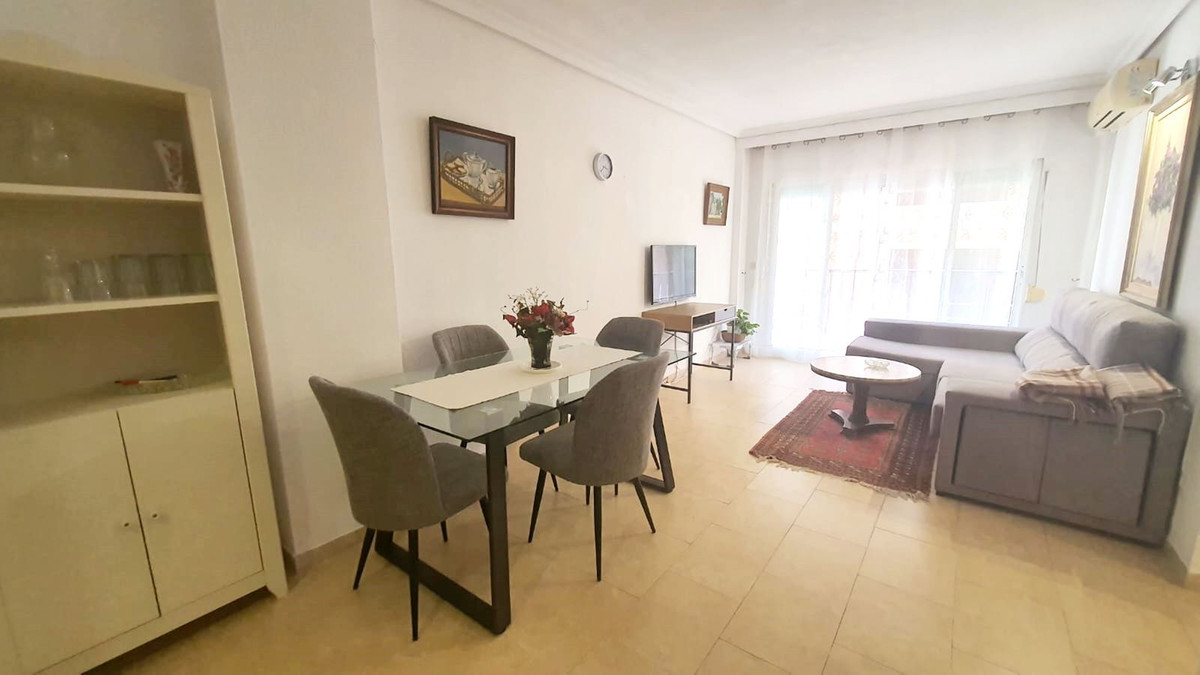 Se vende Apartamento Planta Media de 3 dormitorios en Costa Del Sol, Málaga, España