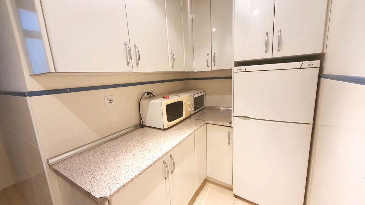 Se vende Apartamento Planta Media de 3 dormitorios en Costa Del Sol, Málaga, España