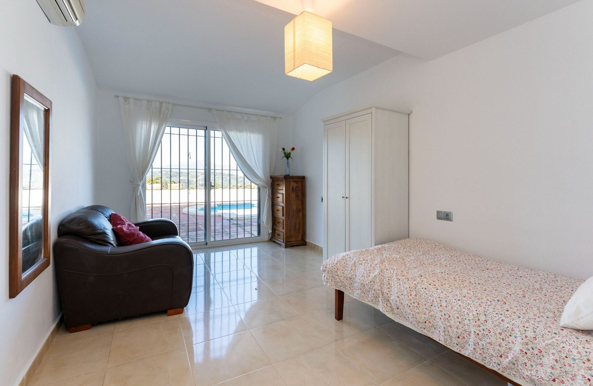 Se vende Villa - Chalet de 9 dormitorios en Costa Del Sol, Málaga, España