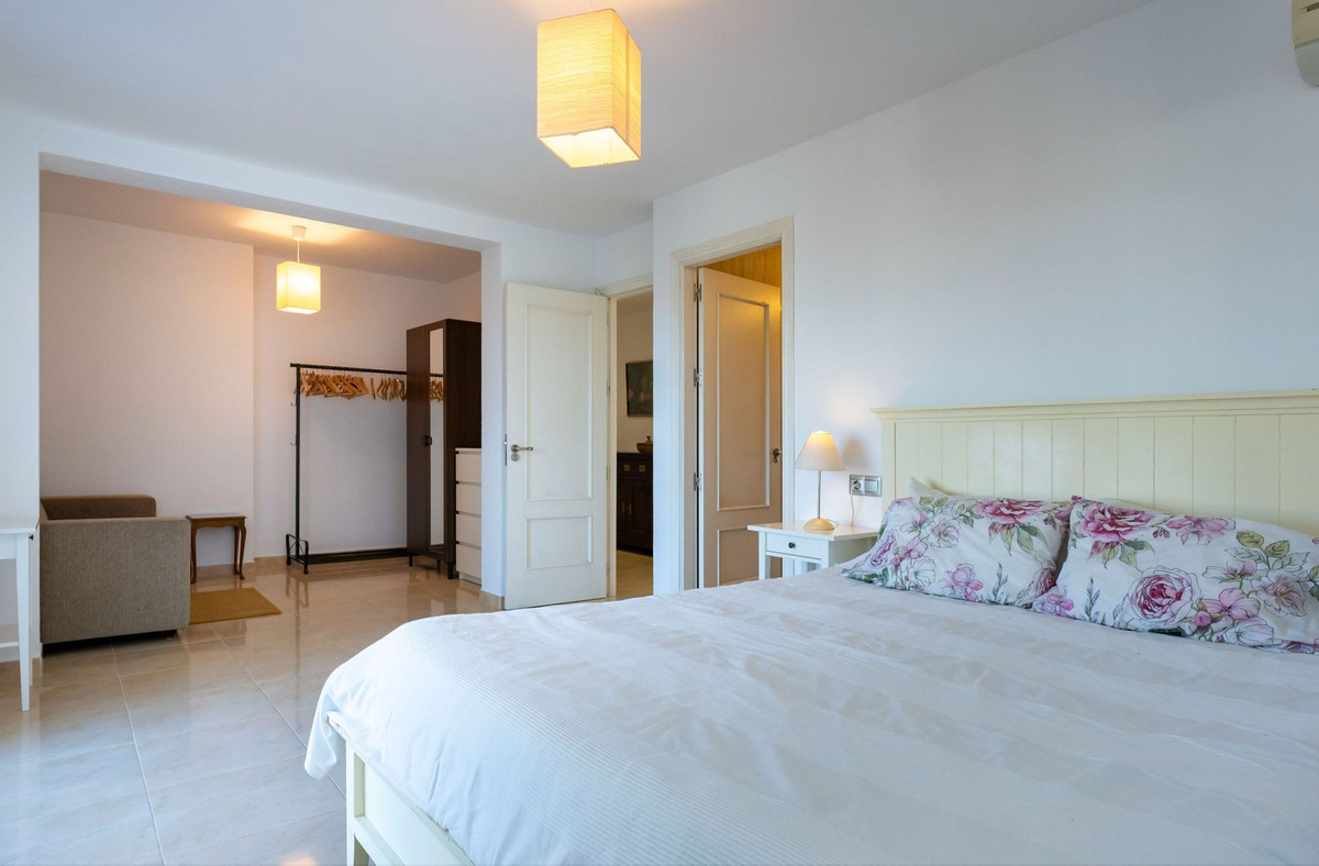 Se vende Villa - Chalet de 9 dormitorios en Costa Del Sol, Málaga, España