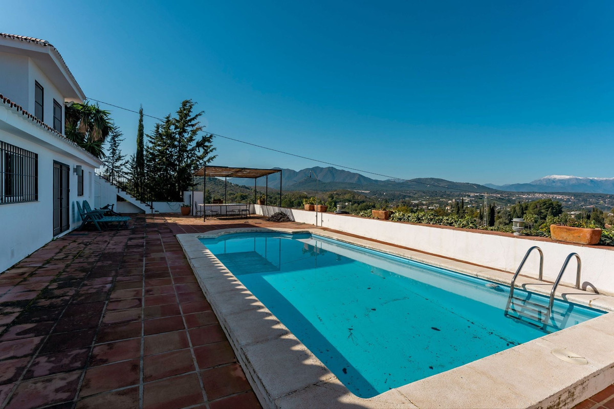 Se vende Villa - Chalet de 9 dormitorios en Costa Del Sol, Málaga, España