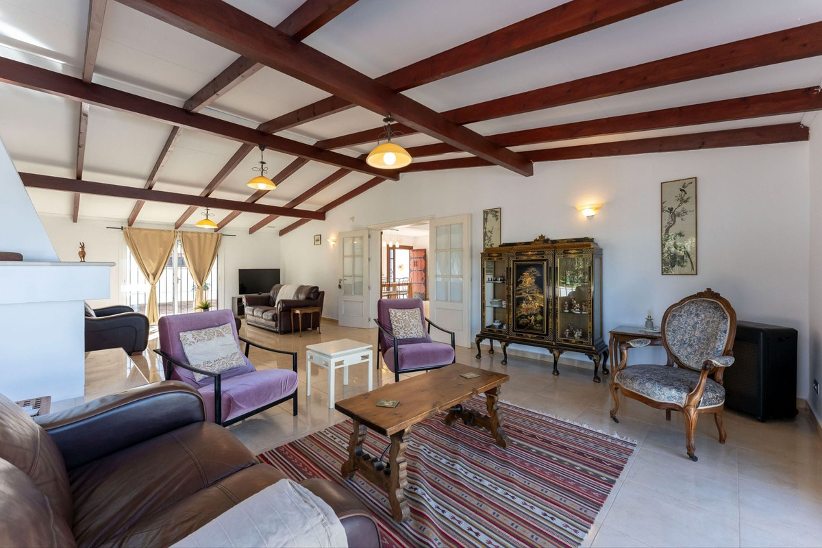 Se vende Villa - Chalet de 9 dormitorios en Costa Del Sol, Málaga, España