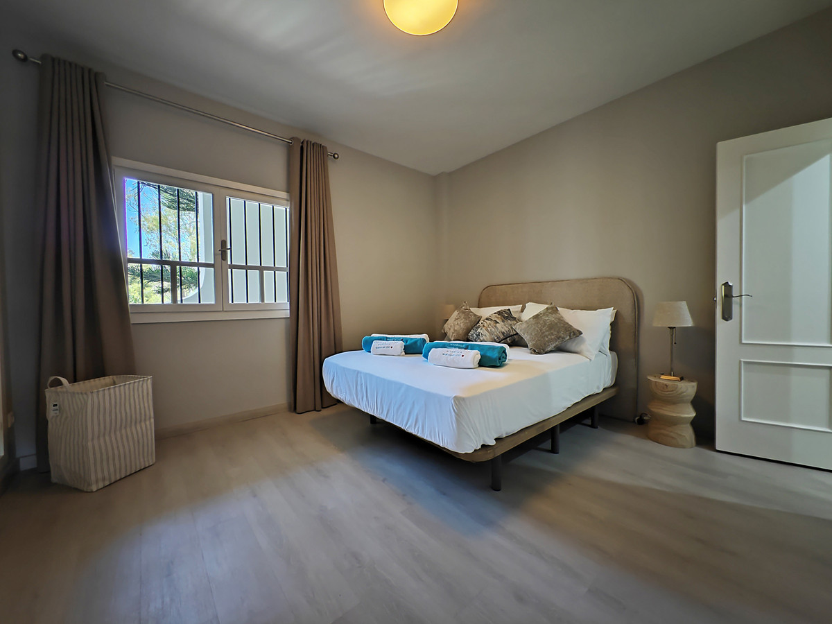 2 Bed Apartment for sale in Puerto De Cabopino Costa Del Sol, Málaga, Spain