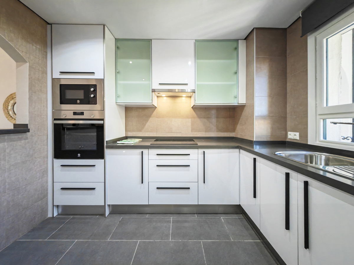 2 Bed Apartment for sale in Puerto De Cabopino Costa Del Sol, Málaga, Spain