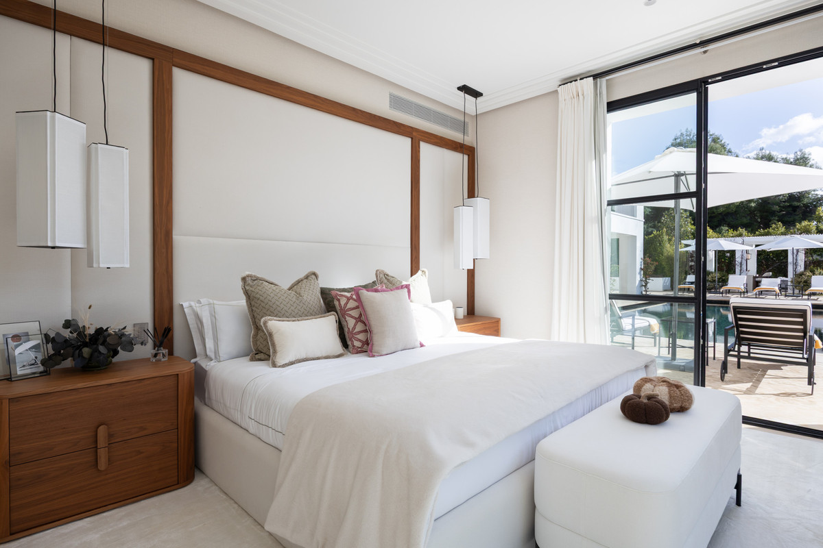 Se vende Villa - Chalet de 6 dormitorios en Costa Del Sol, Málaga, España