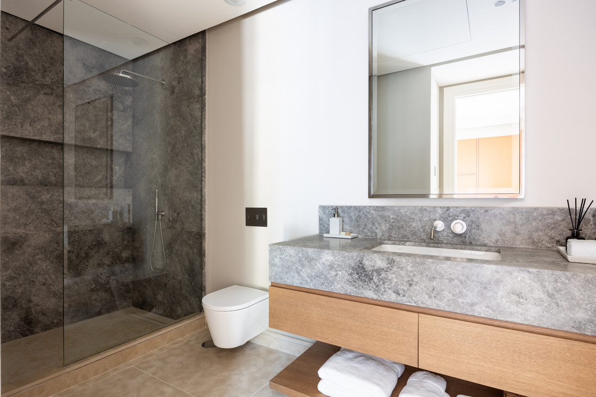 Se vende Villa - Chalet de 6 dormitorios en Costa Del Sol, Málaga, España