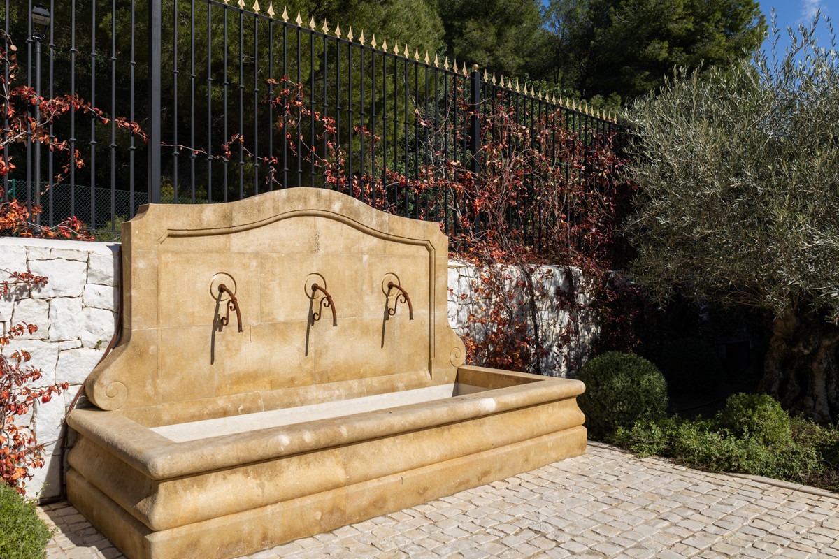 Se vende Villa - Chalet de 6 dormitorios en Costa Del Sol, Málaga, España
