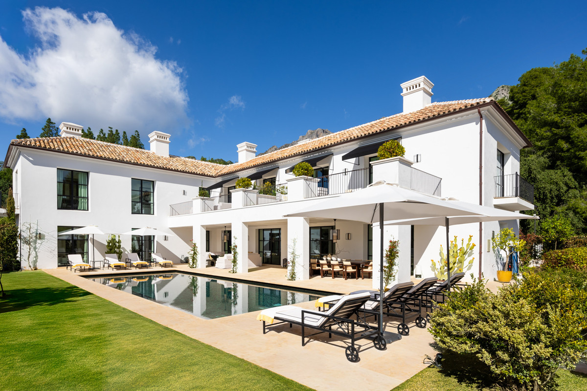 Se vende Villa - Chalet de 6 dormitorios en Costa Del Sol, Málaga, España