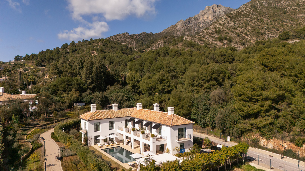 Se vende Villa - Chalet de 6 dormitorios en Costa Del Sol, Málaga, España