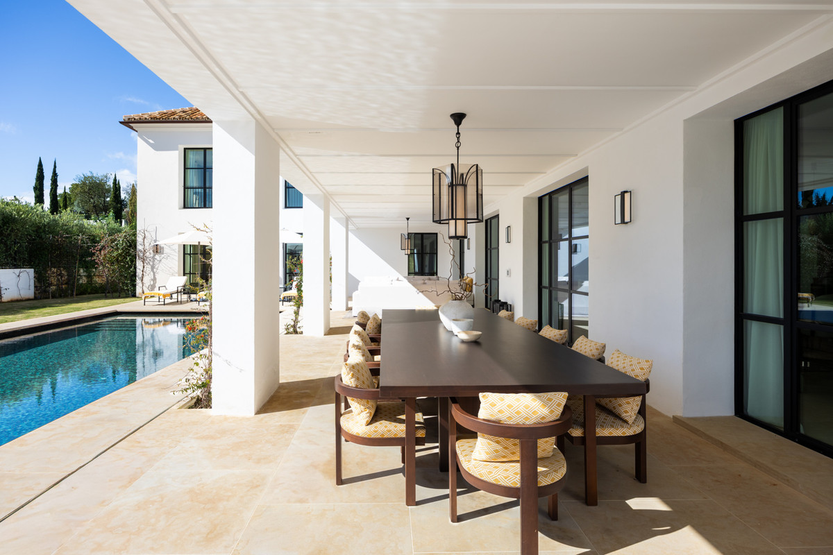 Se vende Villa - Chalet de 6 dormitorios en Costa Del Sol, Málaga, España
