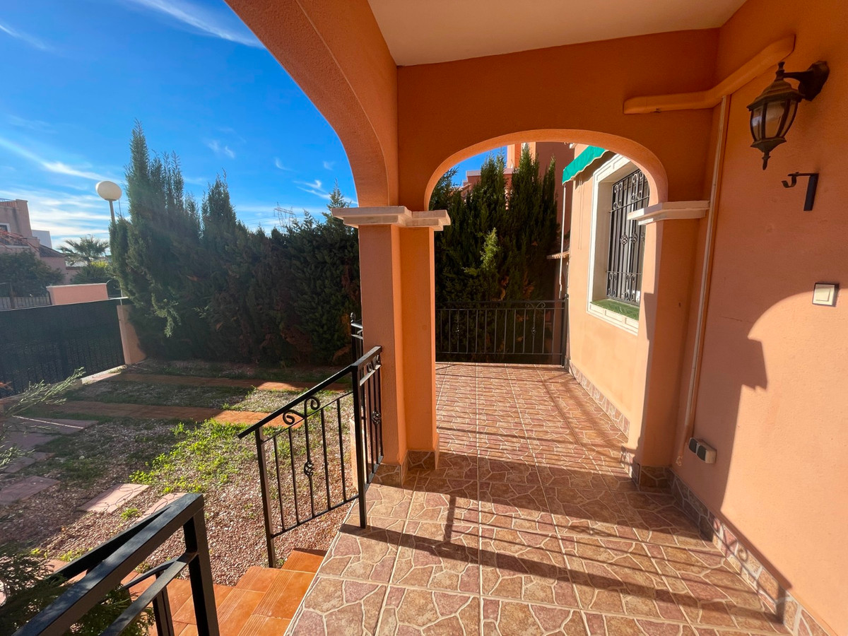 Se vende Adosada de 3 dormitorios en Costa Blanca, Alicante, España