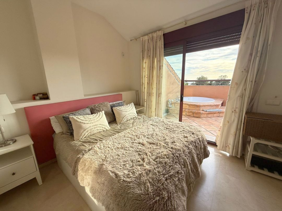 3 Bed Apartment for sale in Marbella Costa Del Sol, Málaga, Spain