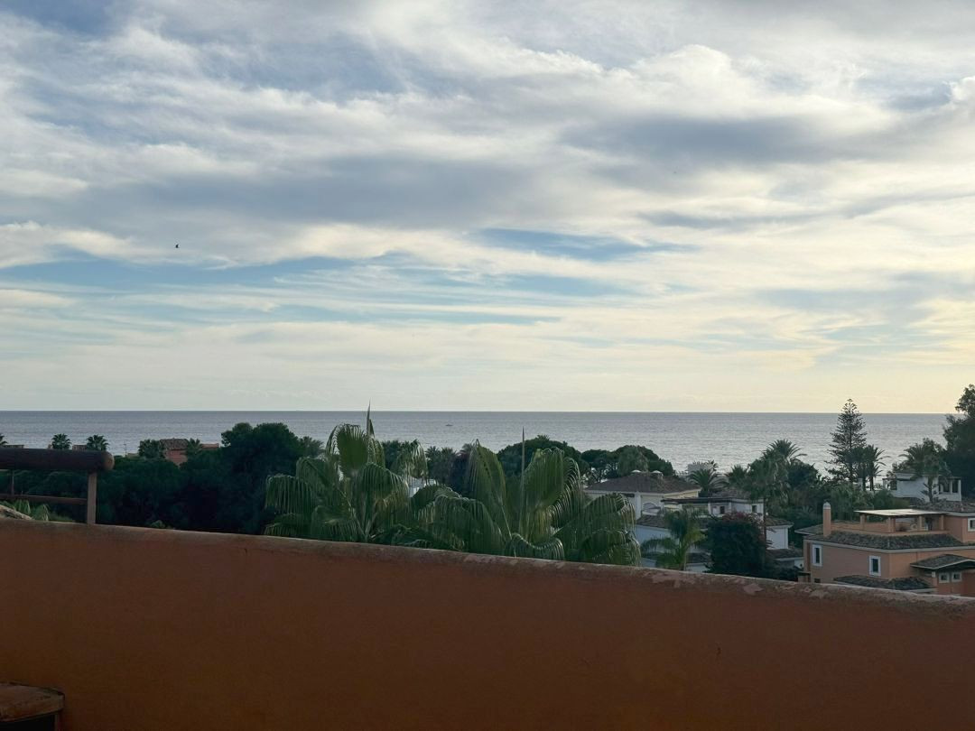 3 Bed Apartment for sale in Marbella Costa Del Sol, Málaga, Spain