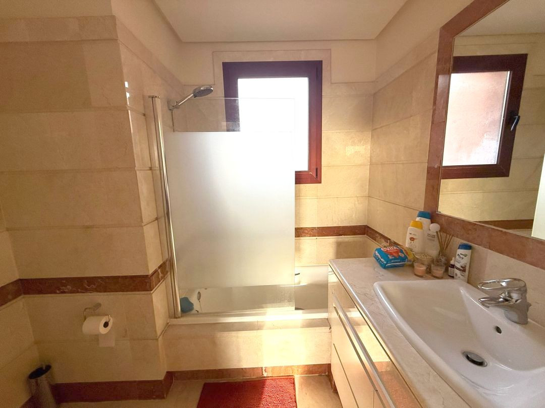 3 Bed Apartment for sale in Marbella Costa Del Sol, Málaga, Spain
