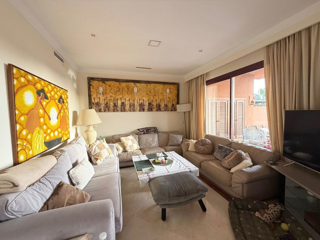 3 Bed Apartment for sale in Marbella Costa Del Sol, Málaga, Spain
