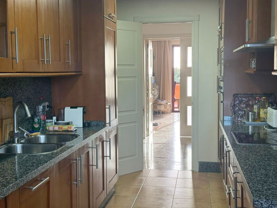 3 Bed Apartment for sale in Marbella Costa Del Sol, Málaga, Spain
