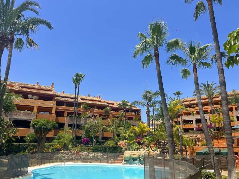 3 Bed Apartment for sale in Marbella Costa Del Sol, Málaga, Spain