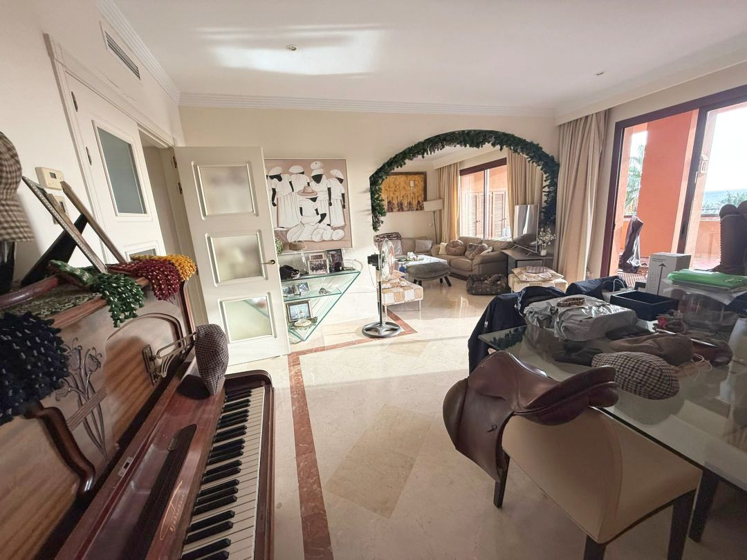 3 Bed Apartment for sale in Marbella Costa Del Sol, Málaga, Spain