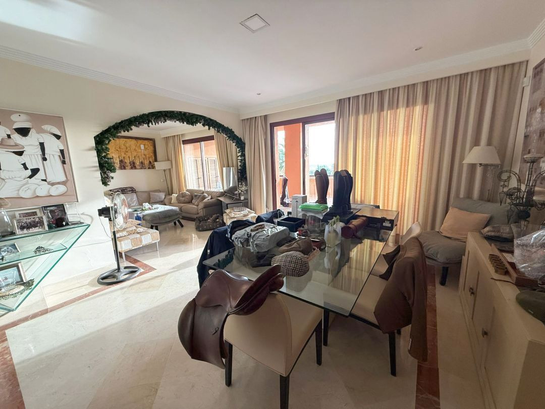 3 Bed Apartment for sale in Marbella Costa Del Sol, Málaga, Spain