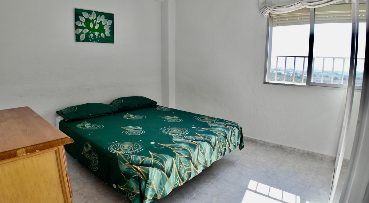 Se vende Apartamento Planta Media de 2 dormitorios en Costa Del Sol, Málaga, España