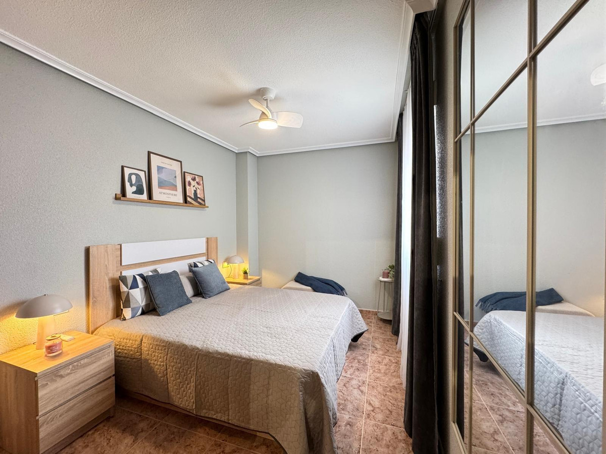 Se vende Ático de 2 dormitorios en Costa Blanca, Alicante, España