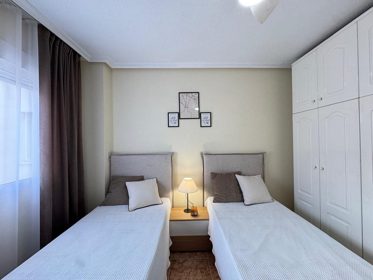 Se vende Ático de 2 dormitorios en Costa Blanca, Alicante, España