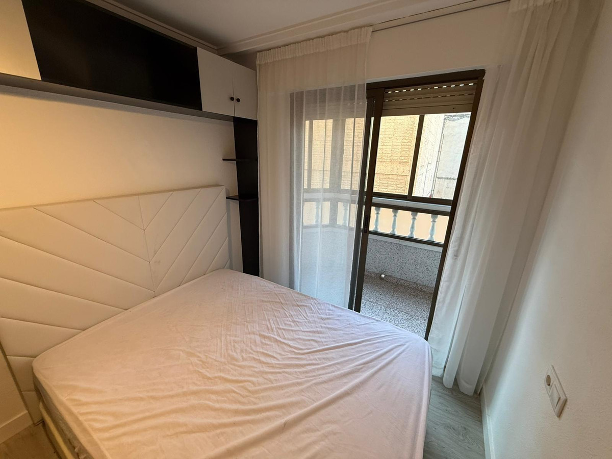 Se vende Apartamento Planta Media de 2 dormitorios en Costa Blanca, Alicante, España