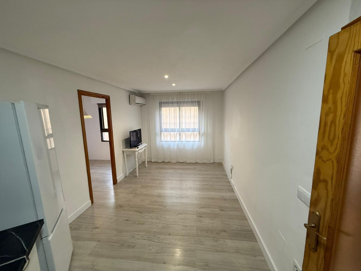 Se vende Apartamento Planta Media de 2 dormitorios en Costa Blanca, Alicante, España