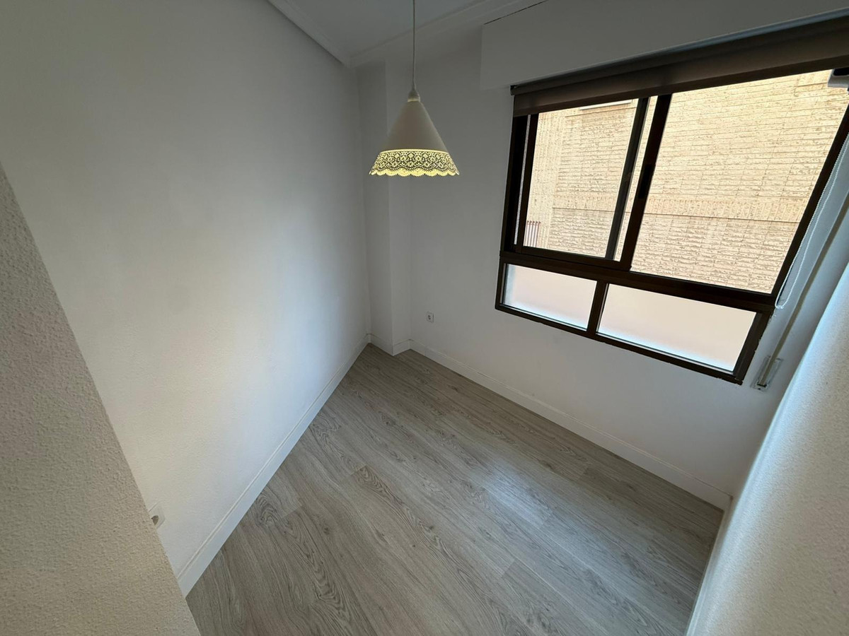 Se vende Apartamento Planta Media de 2 dormitorios en Costa Blanca, Alicante, España
