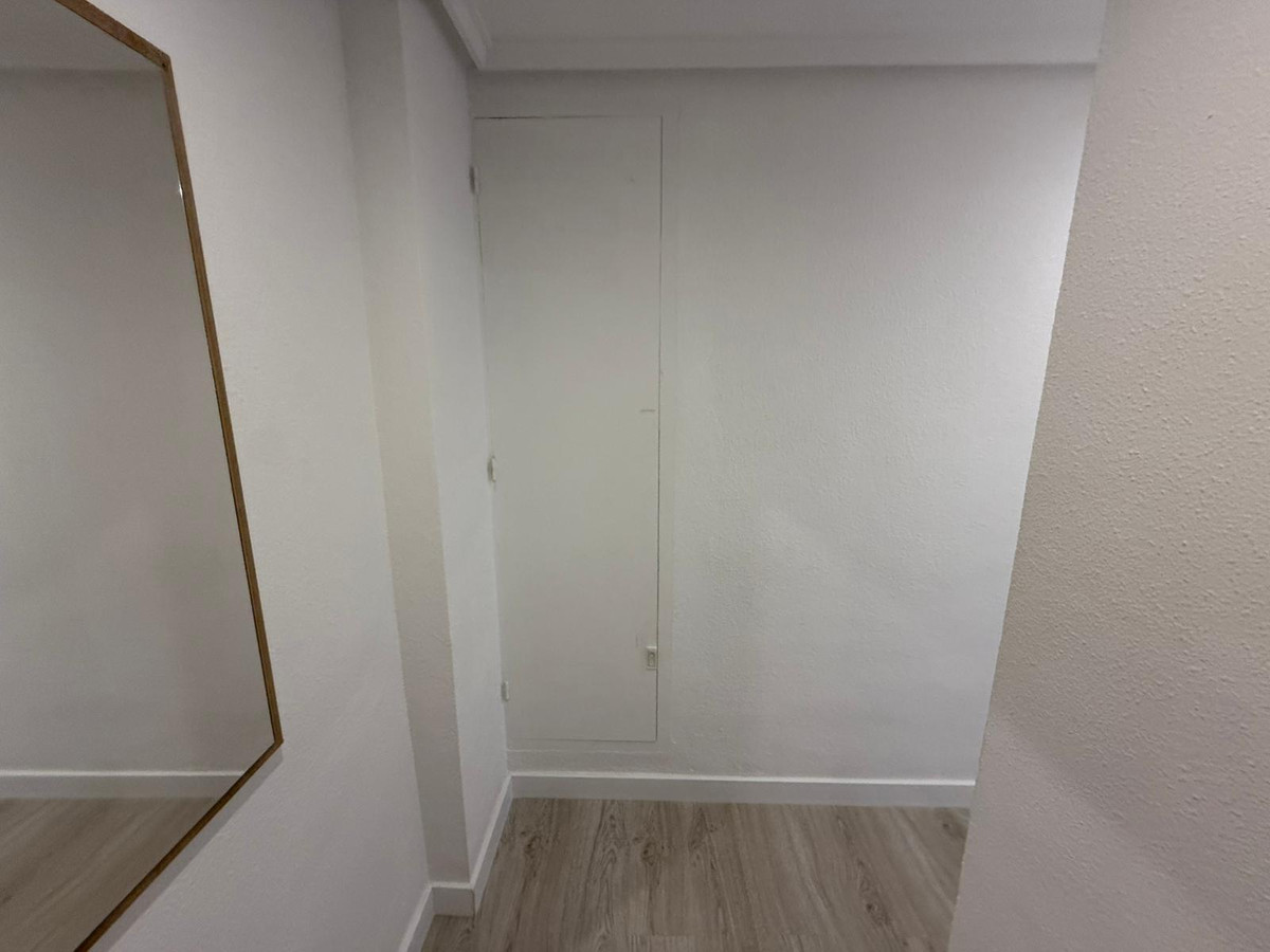 Se vende Apartamento Planta Media de 2 dormitorios en Costa Blanca, Alicante, España