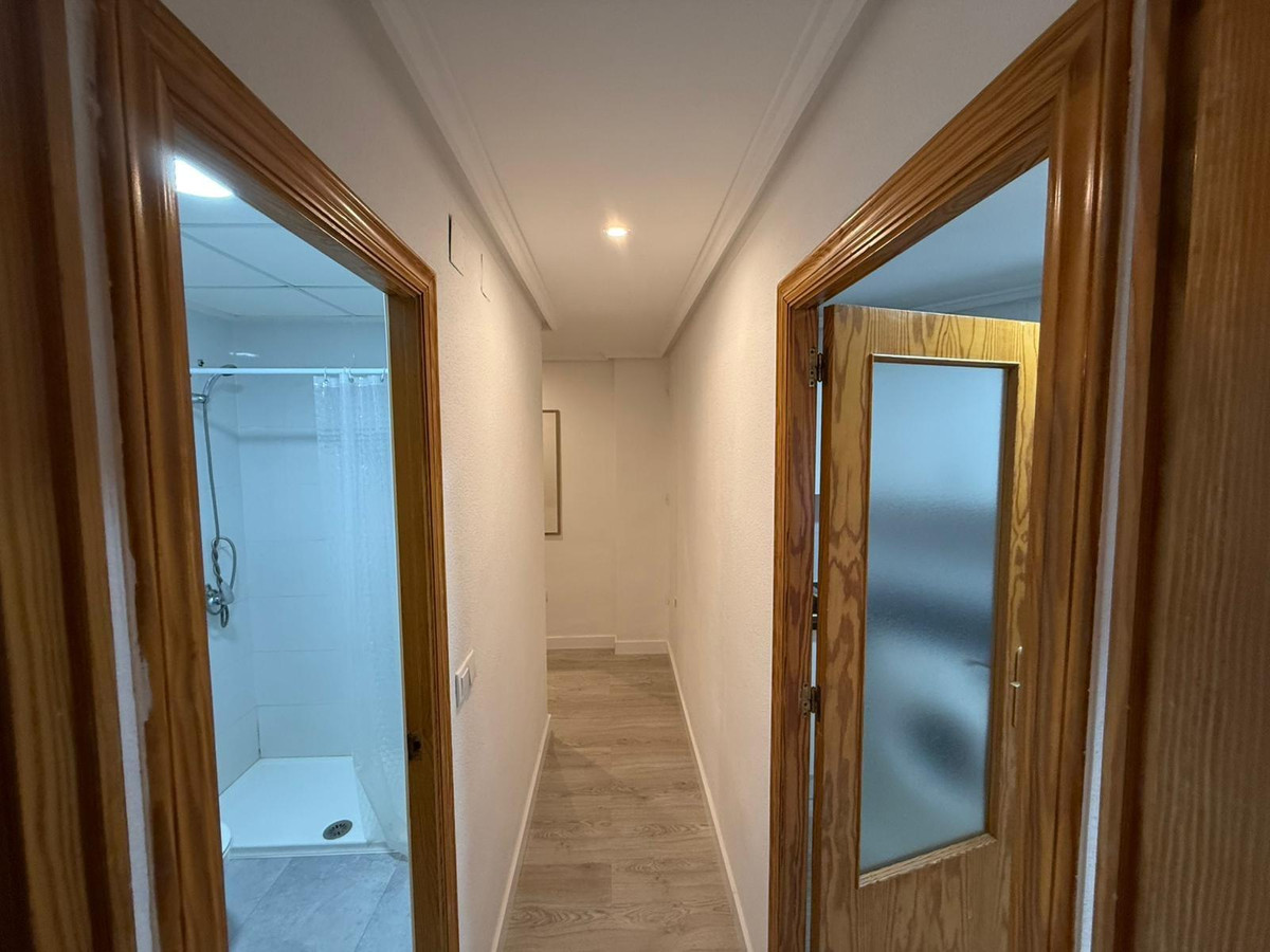 Se vende Apartamento Planta Media de 2 dormitorios en Costa Blanca, Alicante, España