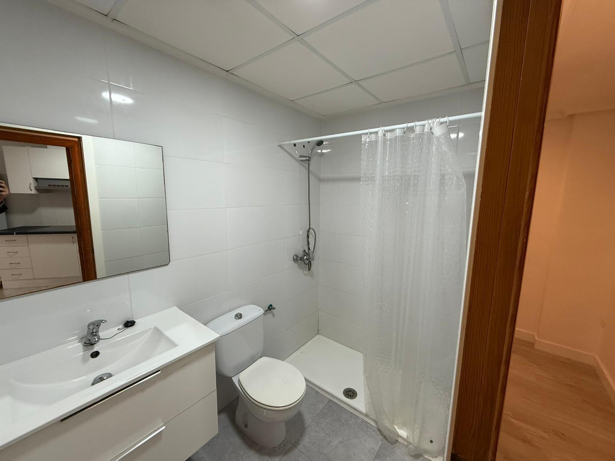 Se vende Apartamento Planta Media de 2 dormitorios en Costa Blanca, Alicante, España
