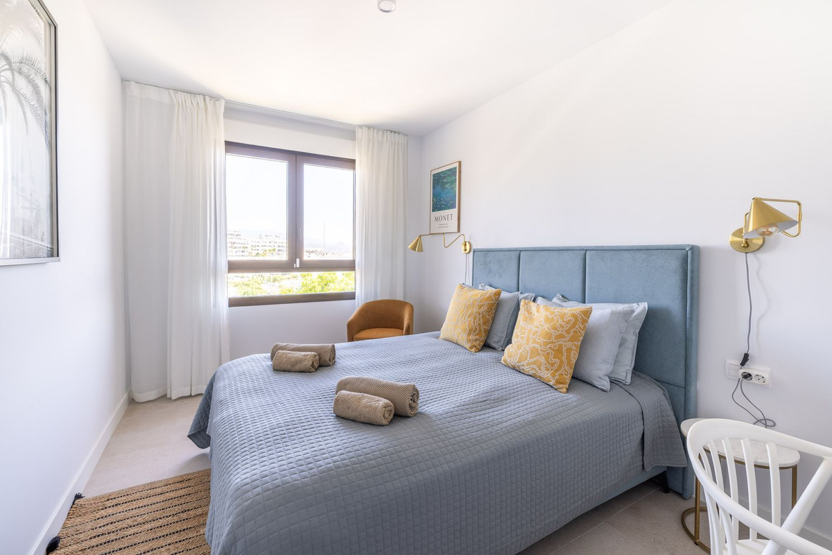 2 Bed Apartment for sale in Estepona Costa Del Sol, Málaga, Spain
