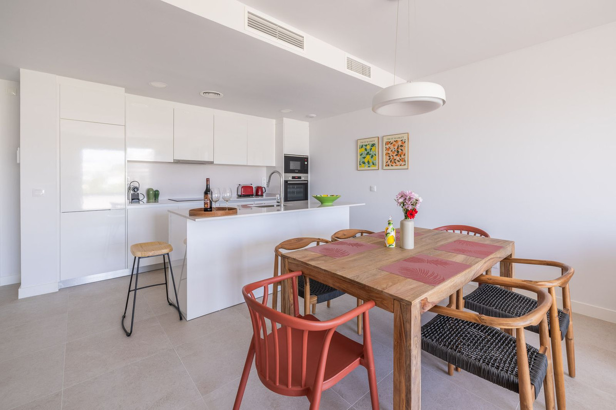 2 Bed Apartment for sale in Estepona Costa Del Sol, Málaga, Spain