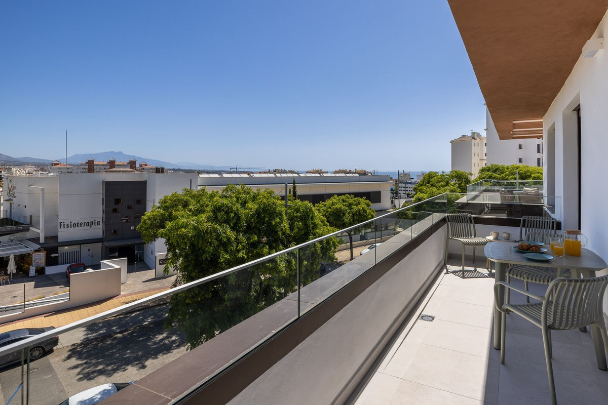 2 Bed Apartment for sale in Estepona Costa Del Sol, Málaga, Spain
