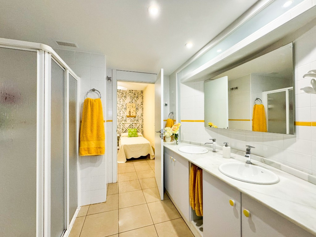 Se vende Apartamento Planta Baja de 2 dormitorios en Costa Blanca, Alicante, España