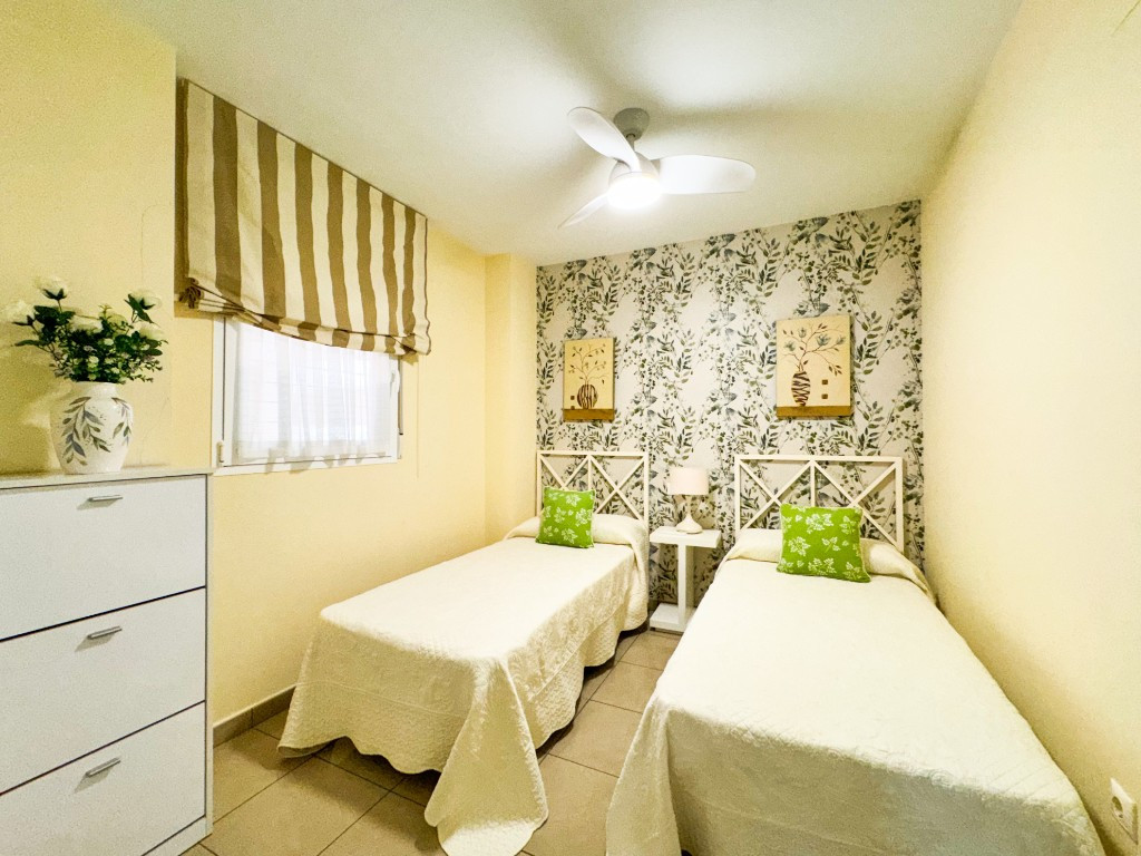 Se vende Apartamento Planta Baja de 2 dormitorios en Costa Blanca, Alicante, España