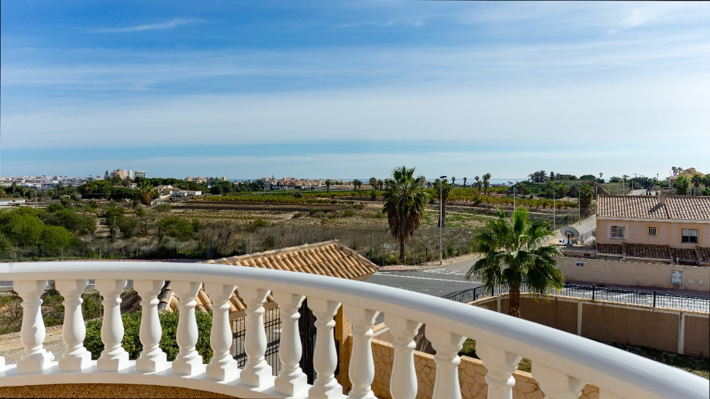 Se vende Villa - Chalet de 2 dormitorios en Costa Blanca, Alicante, España
