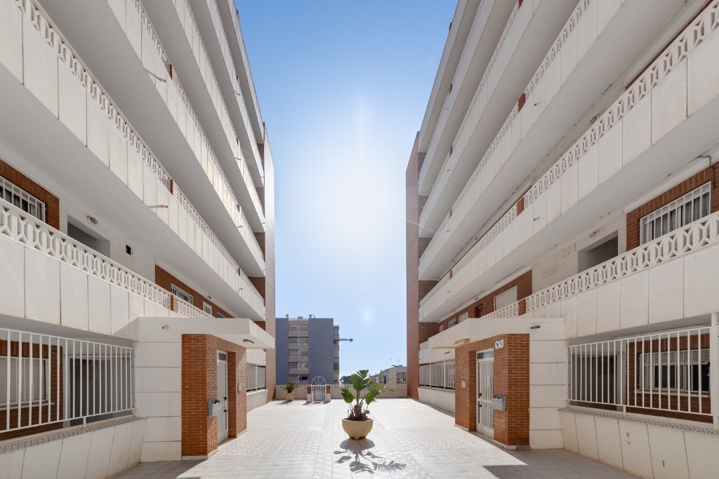2 Bed Apartment for sale in Punta Prima Costa Blanca, Alicante, Spain