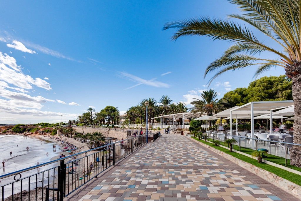 2 Bed Apartment for sale in Punta Prima Costa Blanca, Alicante, Spain