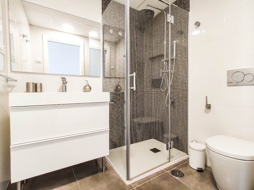 Se vende Apartamento en Planta Última de 2 dormitorios en Costa Blanca, Alicante, España