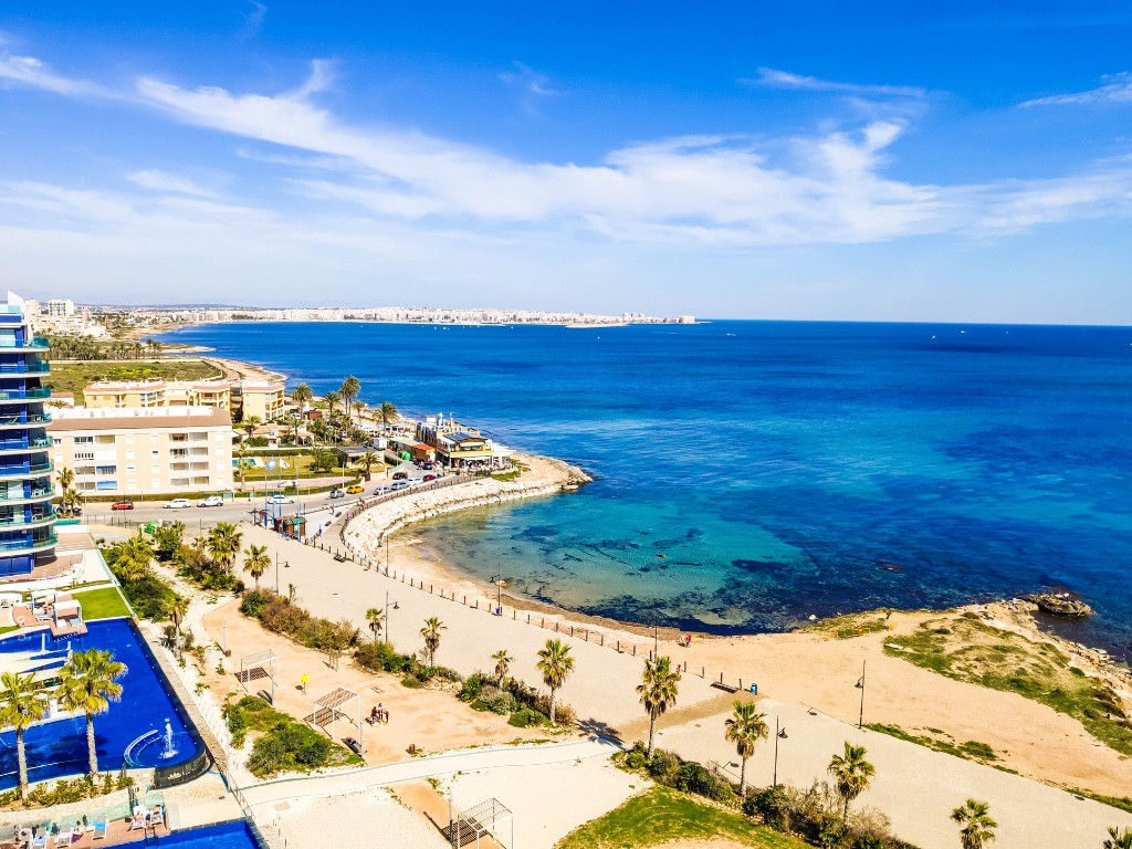 Se vende Apartamento en Planta Última de 2 dormitorios en Costa Blanca, Alicante, España