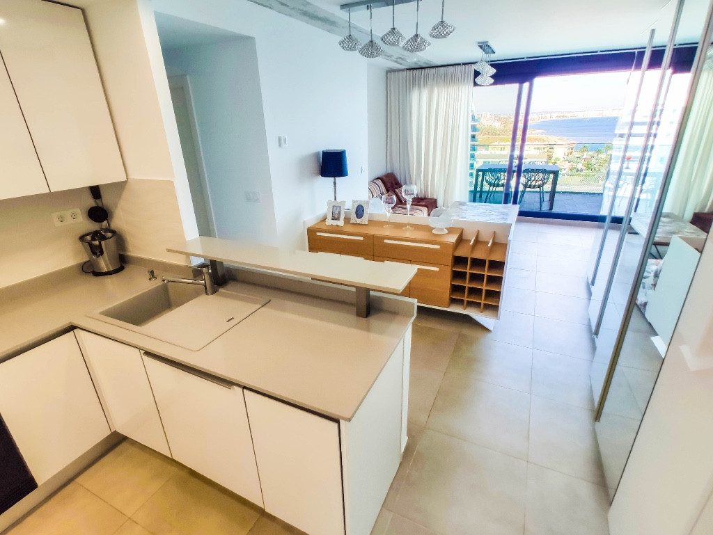Se vende Apartamento en Planta Última de 2 dormitorios en Costa Blanca, Alicante, España