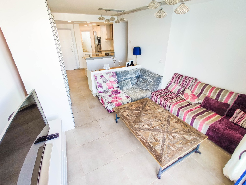 Se vende Apartamento en Planta Última de 2 dormitorios en Costa Blanca, Alicante, España