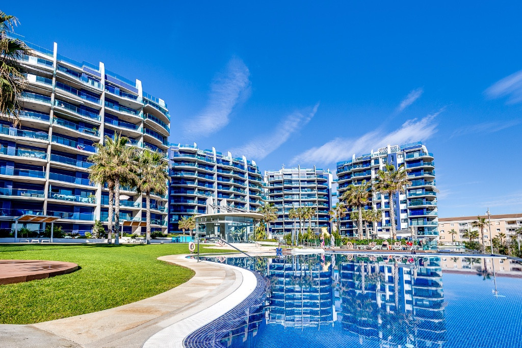Se vende Apartamento en Planta Última de 2 dormitorios en Costa Blanca, Alicante, España